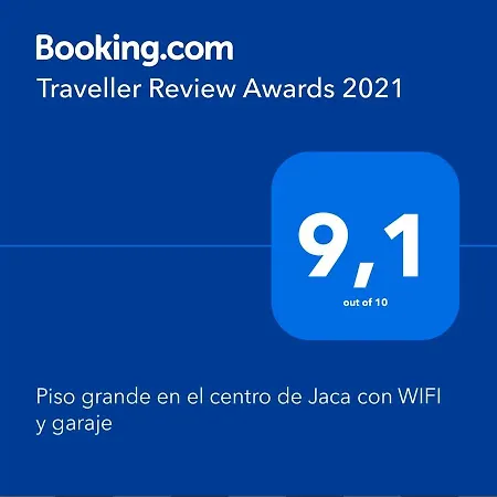 Piso Grande En El Centro De Jaca Con Wifi Y Garaje Apartment Exterior photo